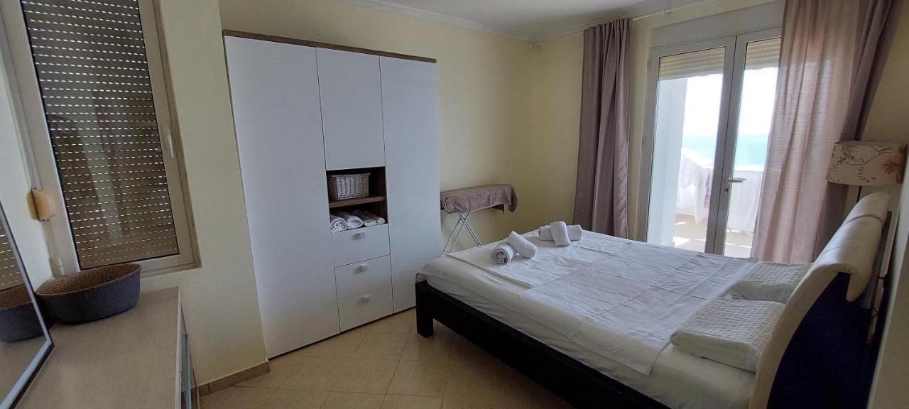 Kledia'S Apartment ดูร์เรส ภายนอก รูปภาพ